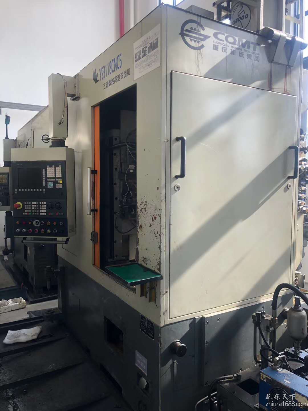 二手重庆YS3118CNC5数控滚齿机